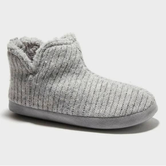 Deluxe by Dearfoams Bootie Slippers - Picture 1 of 5